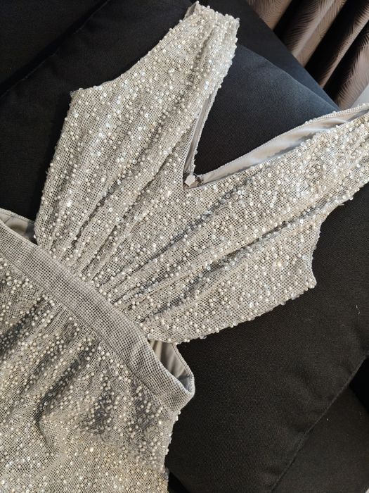 Rochie bijuterie Asos