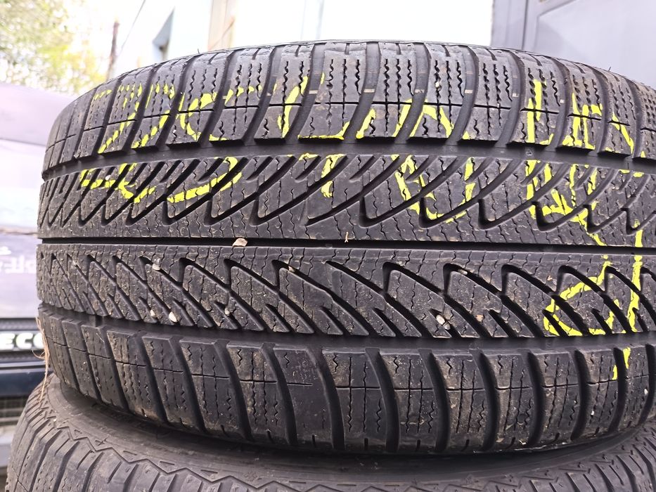 Anvelope MS iarna 225 40 18 Goodyear 2021 5.5mm