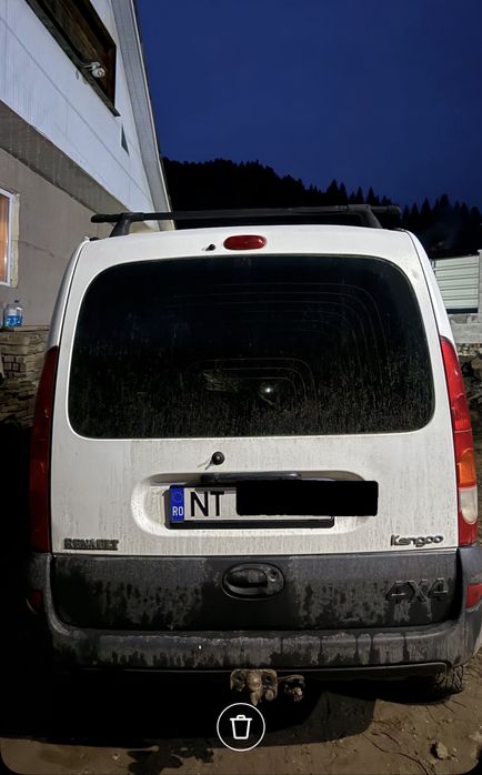 Vand renaul kangoo 4x4 2800euro negociabil