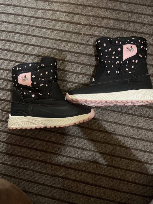 Чисто нови зимни детски боти 35ти номер