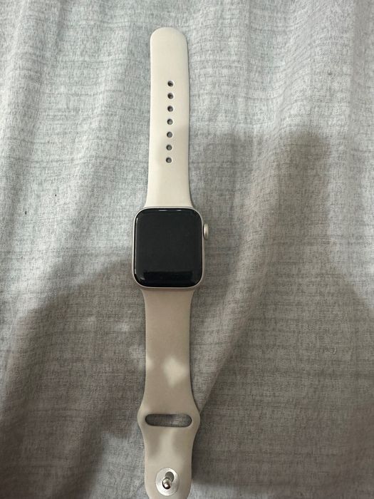 Apple Watch SE 40мм