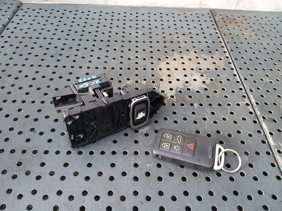 Contact auto cu cheie volvo xc60 ah4n15607ae 28227917 3659a