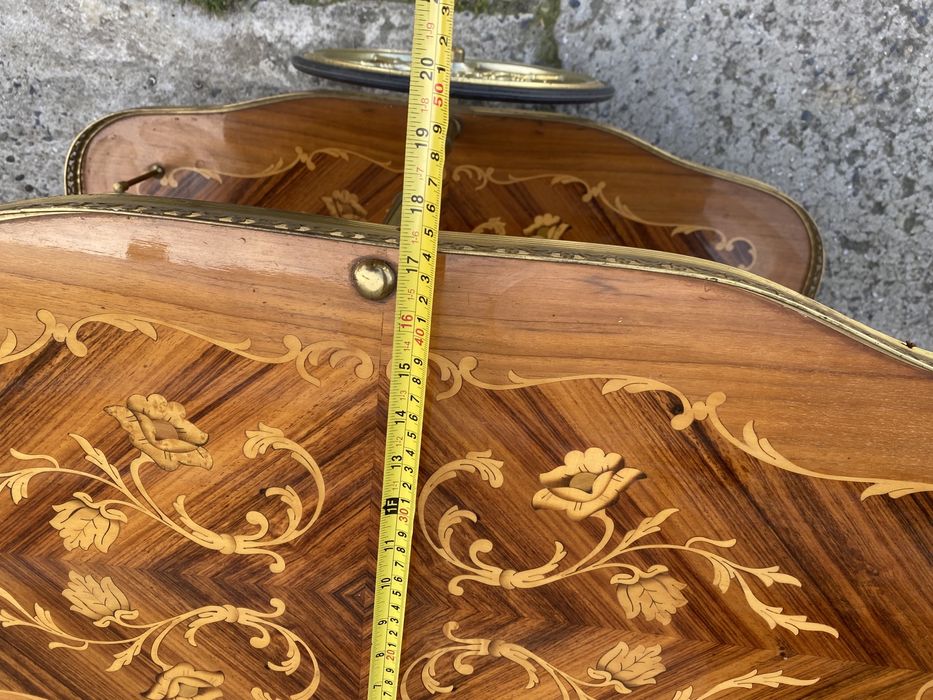 Френска маса за сервиране с интарзия