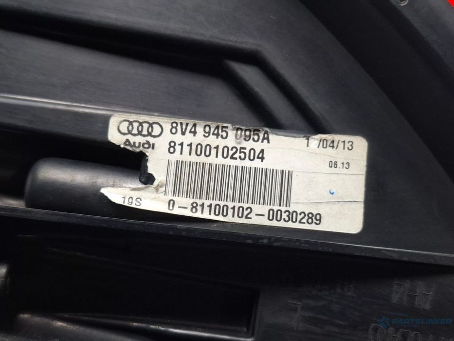 Stop de pe aripa stanga spate AUDI A3 Sportback 8VA, 8VF 2012 - > TDI CLHA 8V4945095A