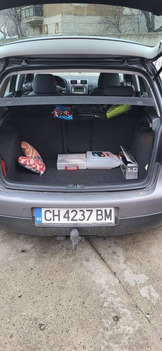 Продавам голф 5,  2.0тди