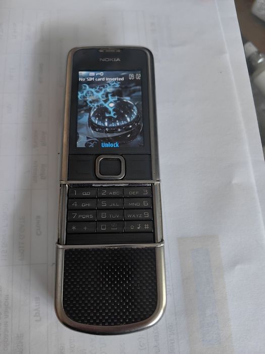 Телефон Nokia carbon arte