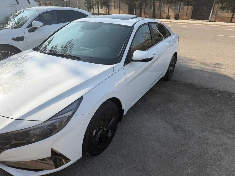 Hyundai Elantra Elegance Plus 1.6. 2022  пробег 46 000