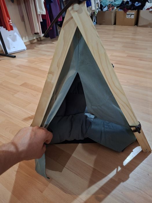 Cort / Căsuță tip Tipi pentru animale (pisici/câini mici) - NOU
