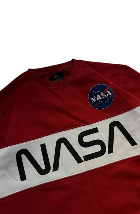 Продавам оригинална блуза Alpha Industries