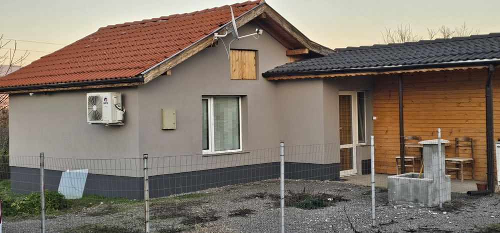 Дава се под наем Къща в Костинброд - 32 кв.м за 318.75 € - Снимка #2