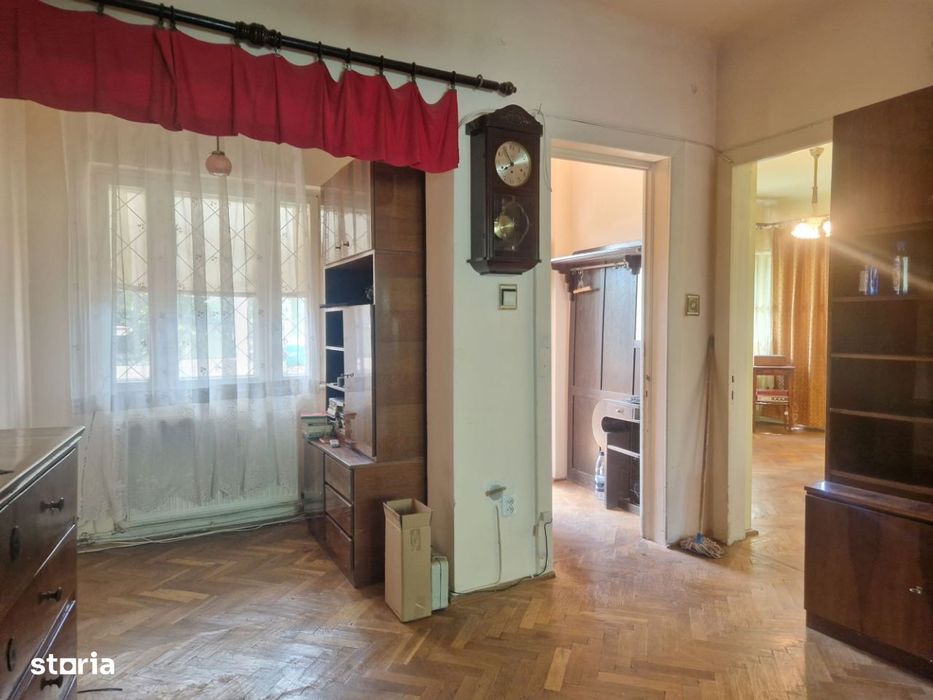 Cafrom Imobiliare - Semicentral "Pomul Verde"- Imobil de Vanzare