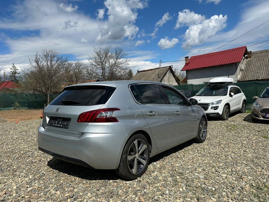 PEUGEOT 308 STYLE an 2015/ 1.2 benzină-131cp/EURO 6/ FULL/Navi/Climă/Panoramic!