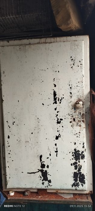 Продам  металлический шкаф