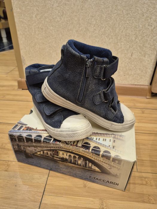 Продам ботинки 33 размер