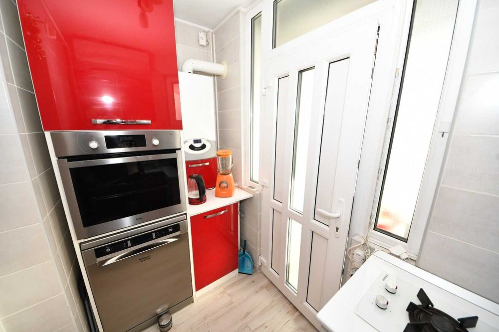 3 camere lux de vanzare