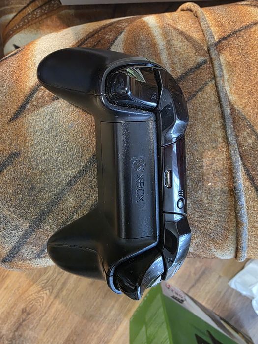 Xbox ONE [с ПОДАРЪК 6 игри]