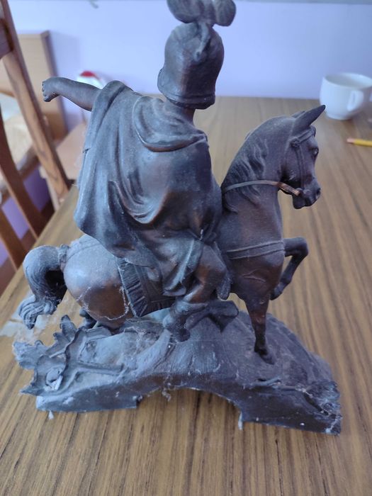 Vand obiect decorativ din metal