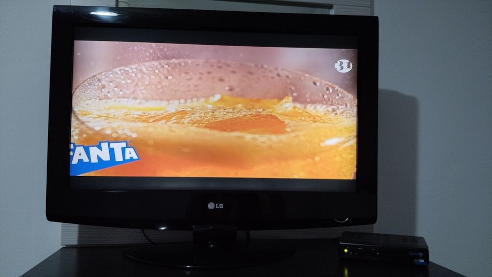 Продам телевизор LG+Отау тв