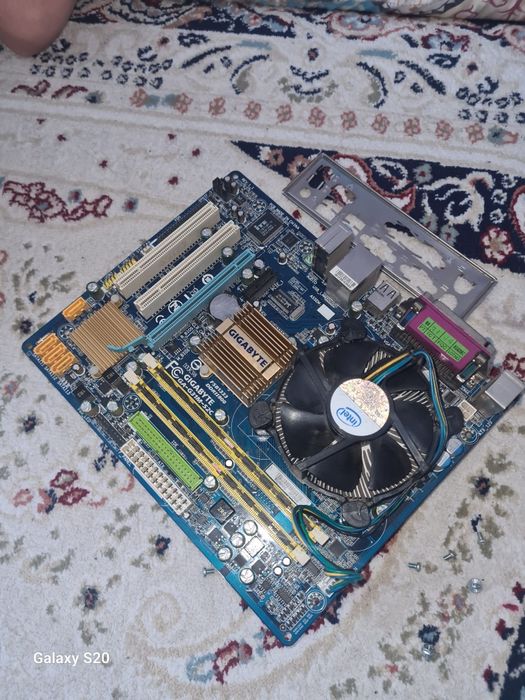 Материнская плата полная