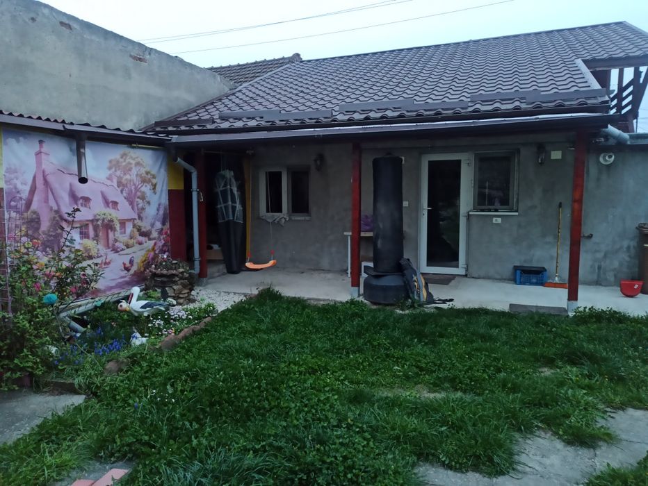 Vand casa 3 camere in bujac, 540 mp teren, nu accepta credit ipotecar