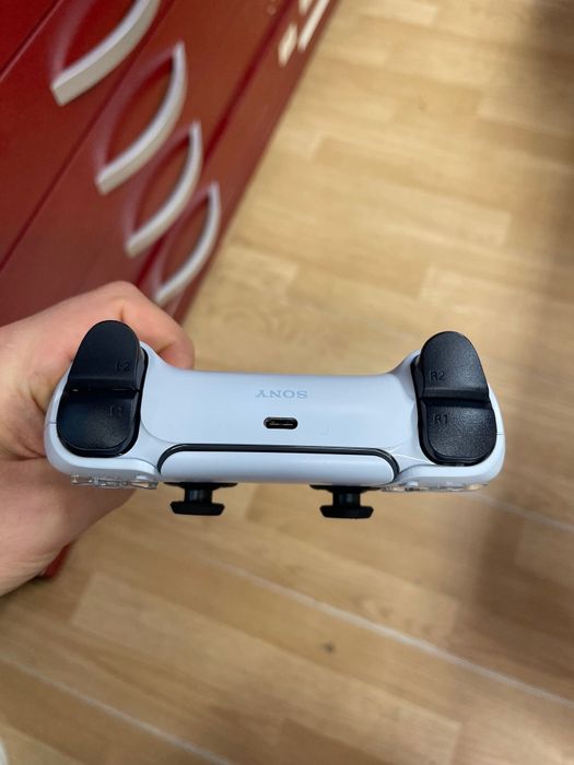 Maneta joystick ps5 playstation 5 alba si neagra
