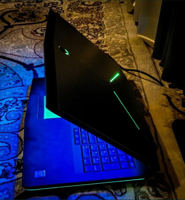 AlienWare Dell 17