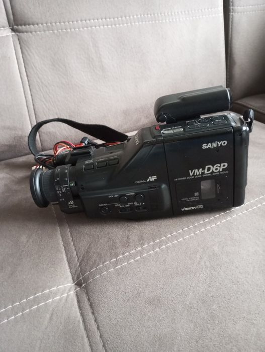 Видеокамера Sanyo