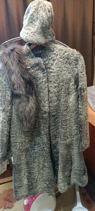 Шуба Каракульчата