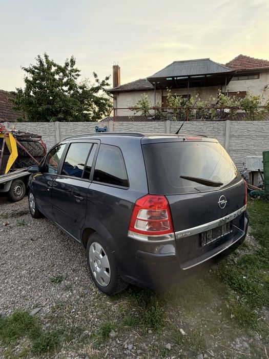 Vand opel zafira 7 locuri