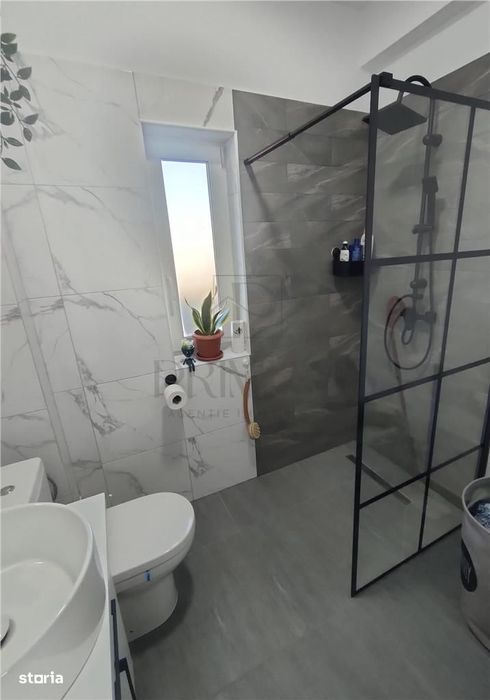 Duplex separat prin C.T - personalizare interioara - acces facil