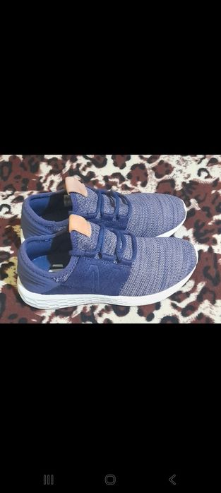 Vând urgent adidași Nike