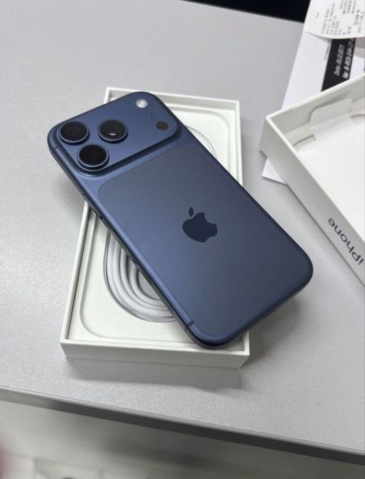 Iphone 17 pro max Blue Full 256 apple 17 pro max