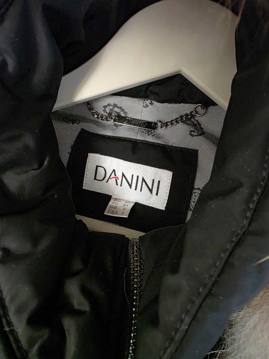 : Луксозно Дамско Зимно Яке DANINI с Богата Качулка с Естествен Пух