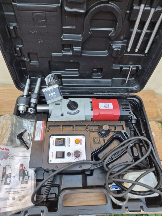 Mașină de găurit cu talpă magnetică  Holz Mann MBM 600LRE