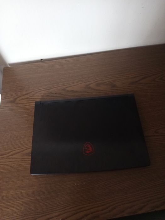 Laptop rtx 3050 i5 13 th și mouse Logitech g203
