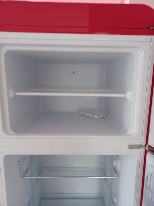 SMEG frigider retro rosu FAB30RRD5