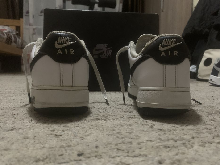 Air force 1 white and black