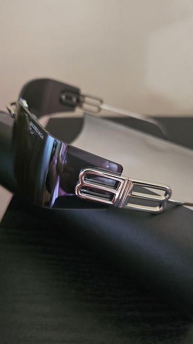 Слънчеви очила BALENCIAGA