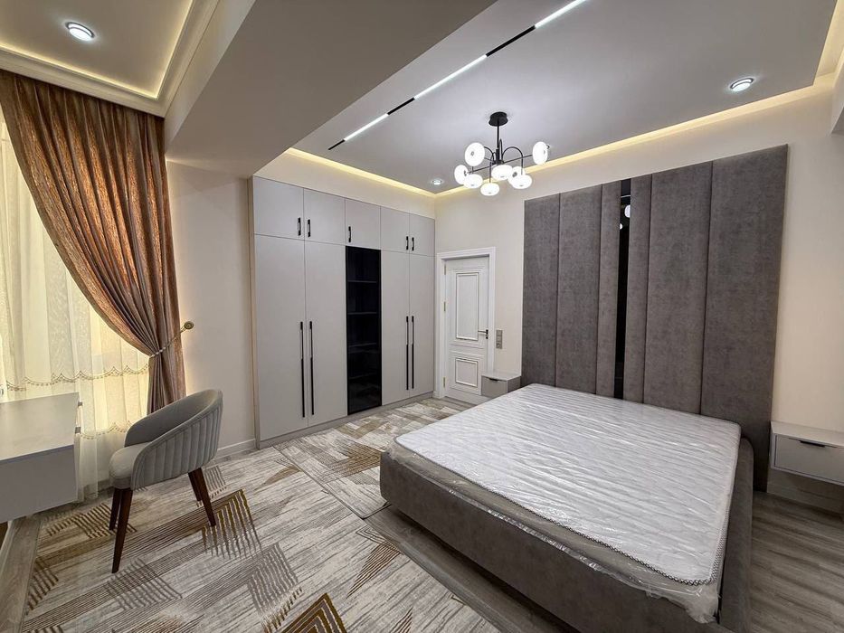 Продается 4 комнатная квартира