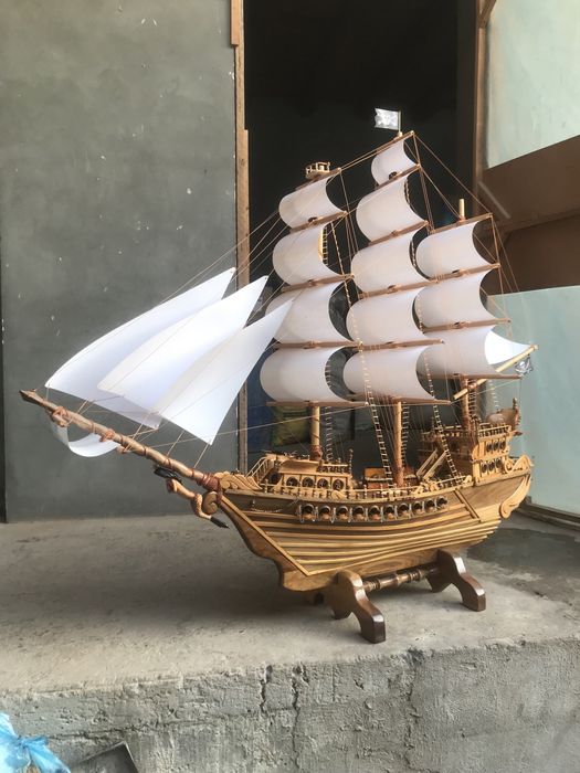 Корабль из настоящего дерева