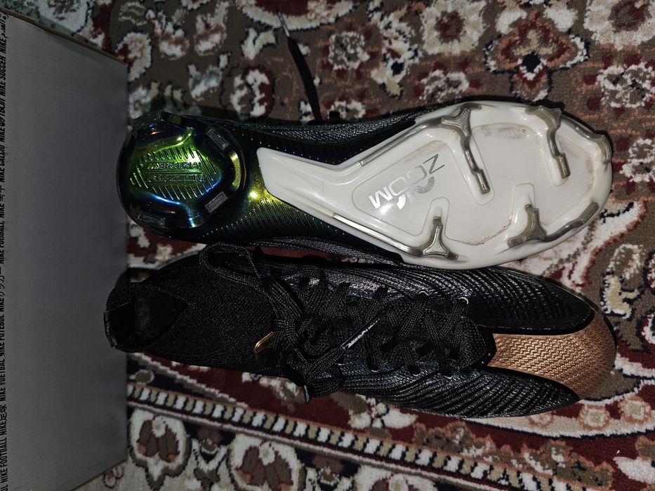 Футбольные Бутсы