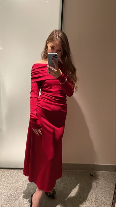 Платье вечернее