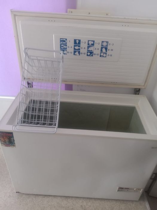 Продам морозилку
