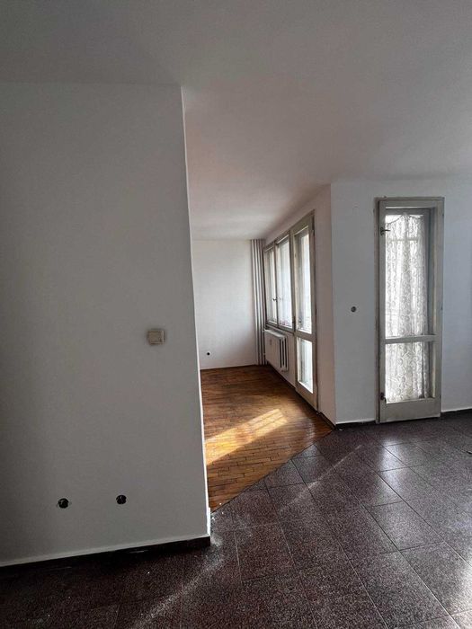 Продава се Тристаен апартамент в София, Разсадника - 110 кв.м за 1173 €/кв.м - Снимка #7