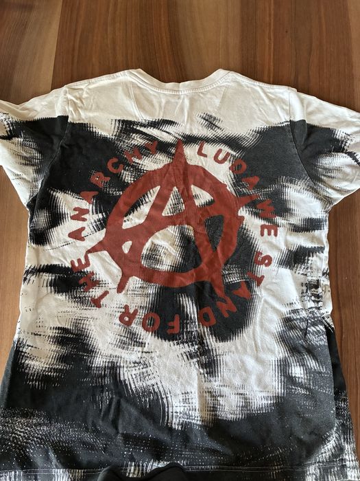 Тениска луда рядка