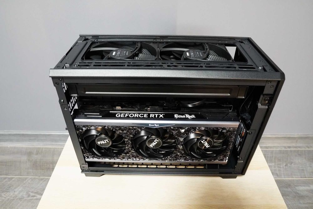 Mini ITX  128 GB RAM DDR5