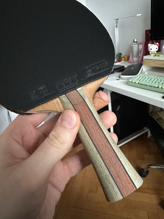 Paleta tenis de masa Andro + Fețe Xiom