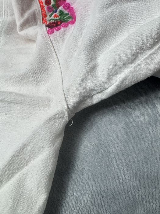 Ie camasa cusuta manual vintage lada zestre