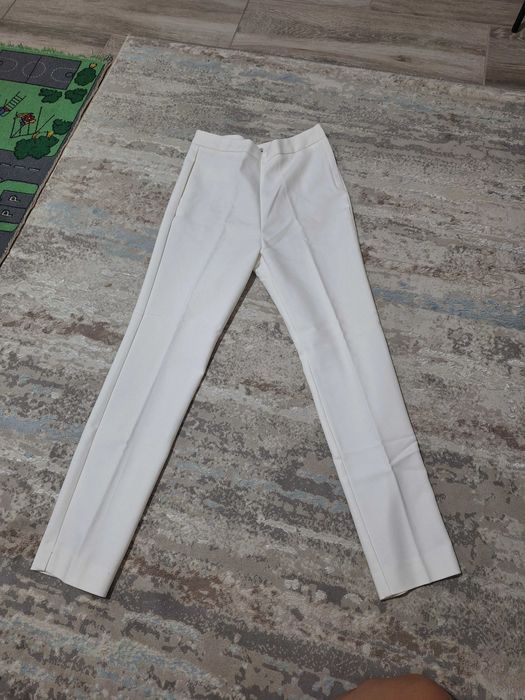 Pantaloni dama Stradivarius 36