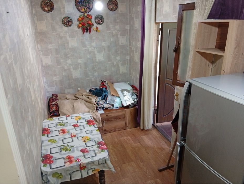 Продаю квартиру,Алмазар,мед городок,1в2/1/4 с отдельным входом !